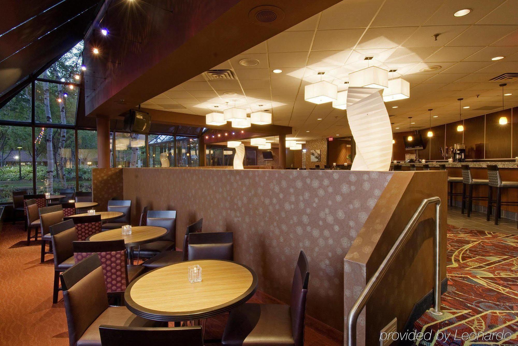 Crowne Plaza Suites Msp Airport Bloomington Restaurante foto